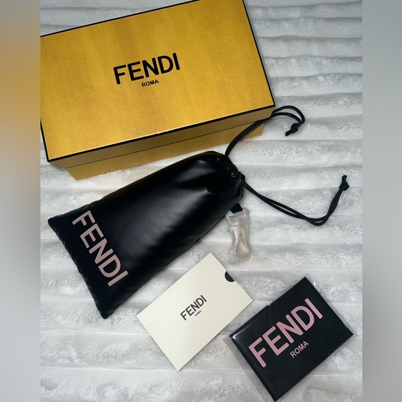 Authentic Fendi Glasses 👓 - Picture 6 of 7